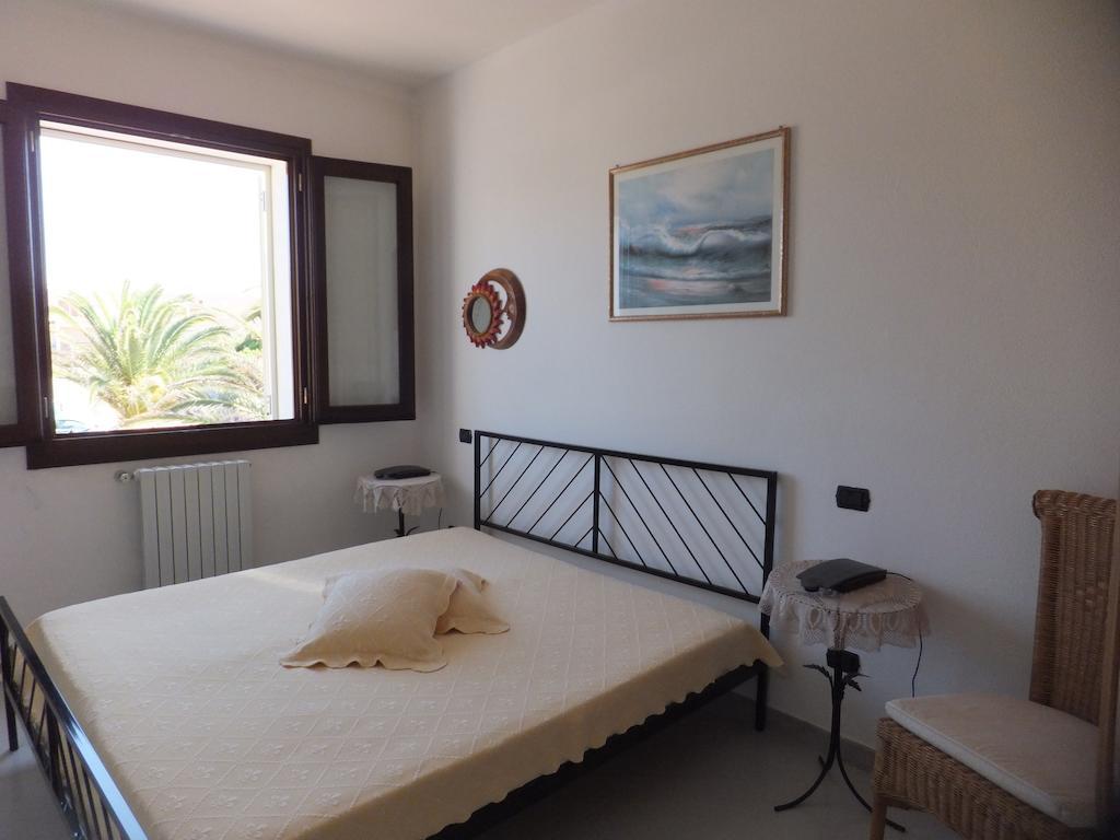 Bed and Breakfast Ajo Da Patrizia Santa Teresa Gallura Zimmer foto